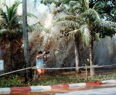 Videos Do Tsunami Na Indonesia Em 2004
